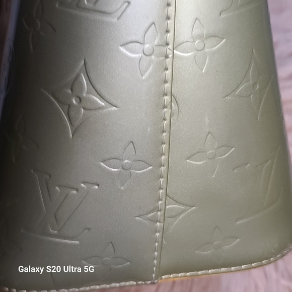 SALE - LOUIS VUITTON MONOGRAM LIME VERNIS BAG - FALL BACK SALE - Picture 5 of 9